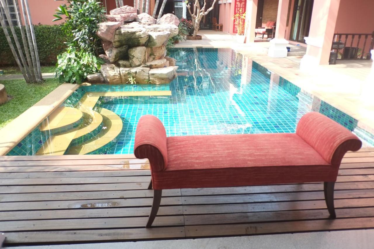 พระตำหนักวิลล่า 10 ห้องนอน พร้อมสระว่ายน้ำส่วนตัว Pattaya Bagian luar foto