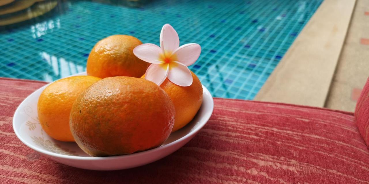 พระตำหนักวิลล่า 10 ห้องนอน พร้อมสระว่ายน้ำส่วนตัว Pattaya Bagian luar foto