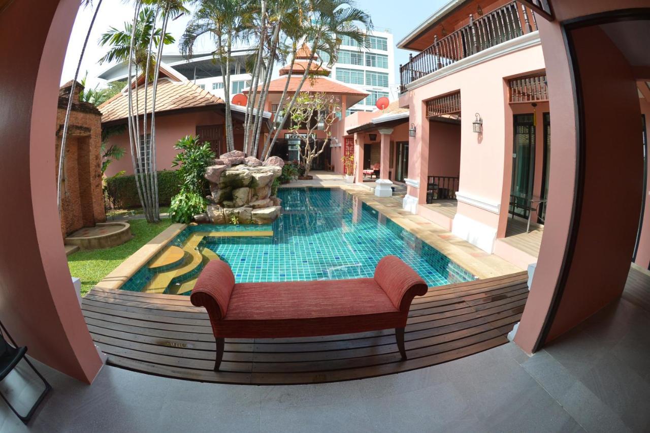 พระตำหนักวิลล่า 10 ห้องนอน พร้อมสระว่ายน้ำส่วนตัว Pattaya Bagian luar foto