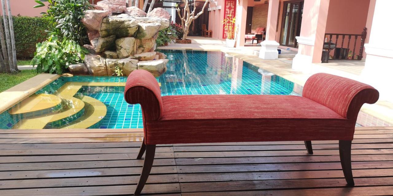 พระตำหนักวิลล่า 10 ห้องนอน พร้อมสระว่ายน้ำส่วนตัว Pattaya Bagian luar foto