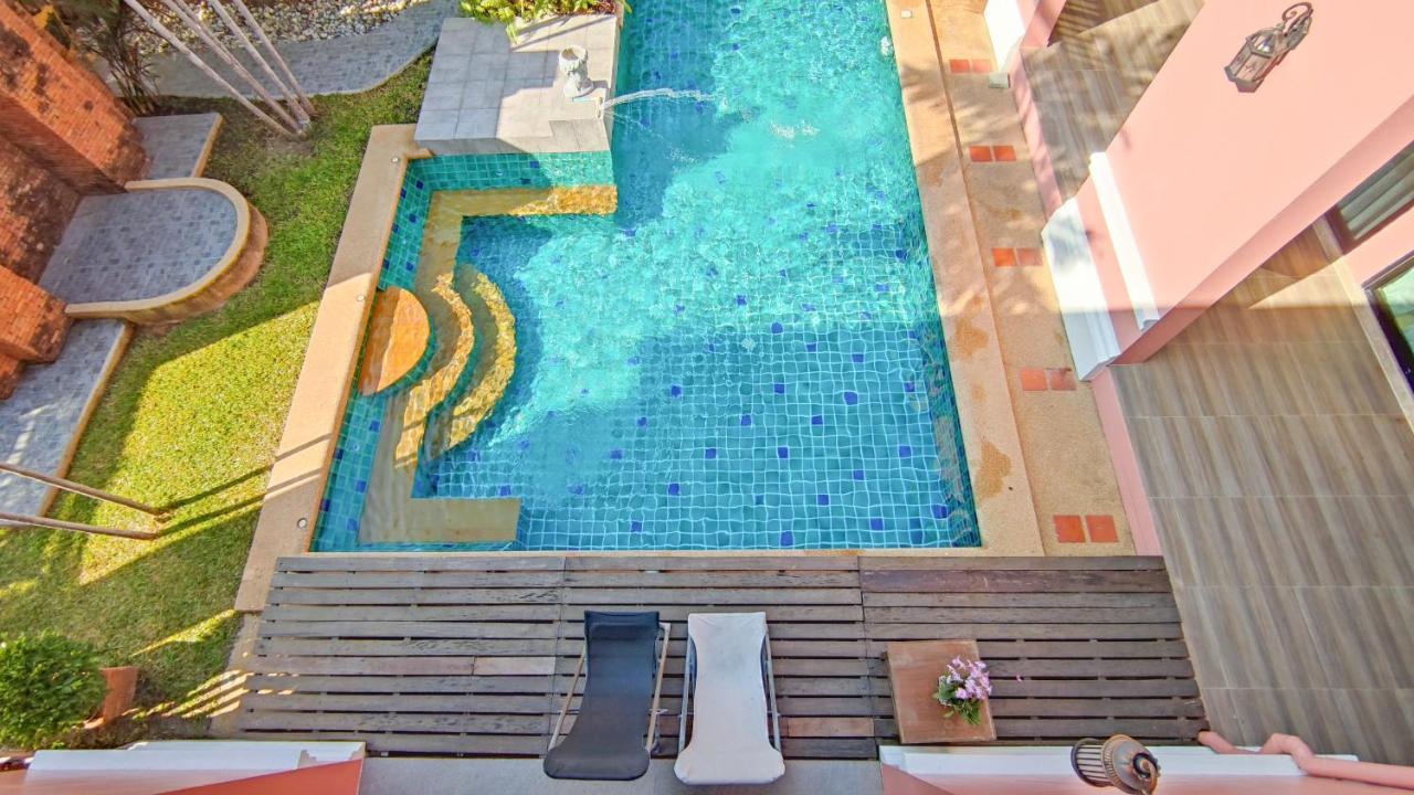 พระตำหนักวิลล่า 10 ห้องนอน พร้อมสระว่ายน้ำส่วนตัว Pattaya Bagian luar foto
